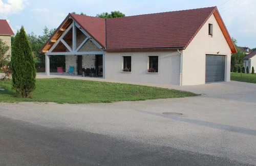 Granges-sur-Baume House | Les Gites des Hautes Roches