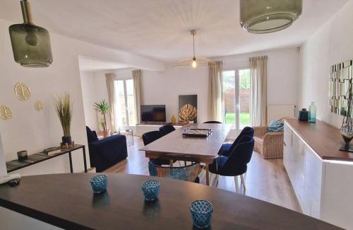 Olivet Apartment | Les Glazons *T4* Olivet + Parking