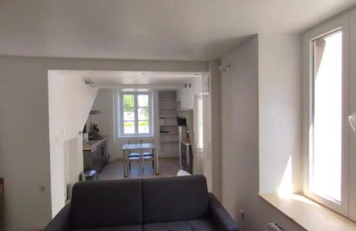Besancon Apartment | Les Glycines, un air de campagne à la ville