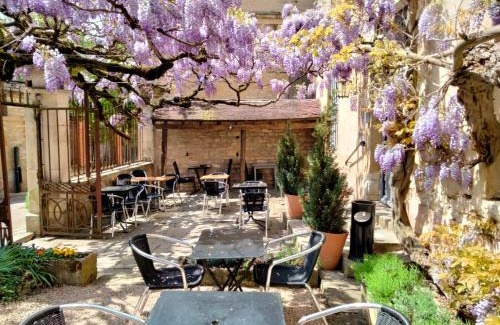 Vezelay Hotel | Les Glycines Vézelay