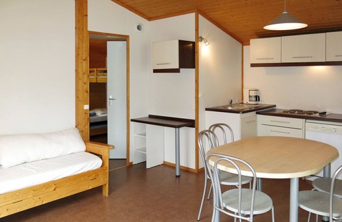 Beynat House | Les Hameaux de Miel-Chalet 6 pers. by Interhome