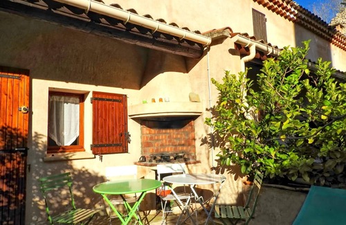 Rustrel Condo | Les Hauts Fourneaux - At the foot of Colorado Provençal