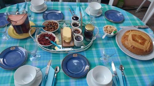 Saint-Jean-le-Centenier Bed & Breakfast | Les Hibiscus