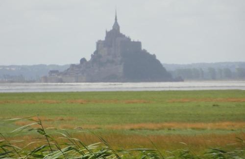 Vains House | Les Hirondelles de la Baie