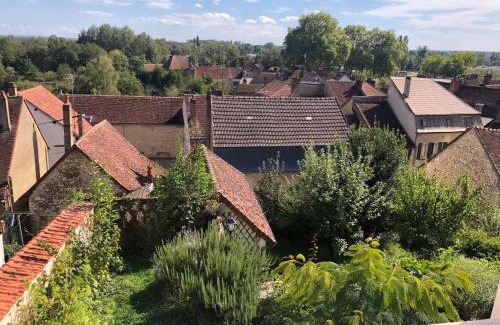 Saint-Florentin Apartment | Les Hirondelles