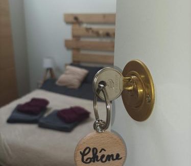 Avanton Bed & Breakfast | Les Iris - Chambre Chêne - petit déjeuner