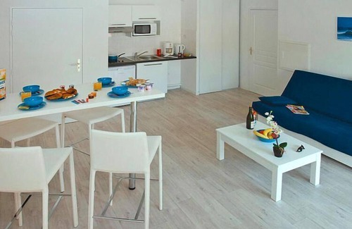 Grandcamp-Maisy Apartment | Les Isles de Sola apartment in Grandcamp