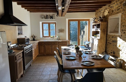 Saint-Sauveur-en-Puisaye House | Les Janets Grande Maison 12 Personnes Proche Guédelon