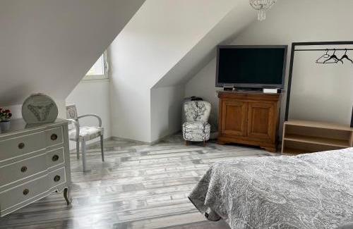 Villaret - Meslier Bed & Breakfast | Les Jardins d Isaac rue de la Musardière