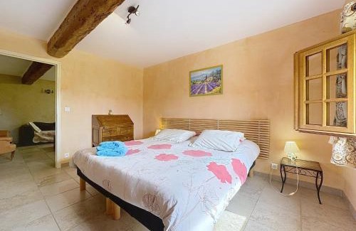 Manosque House | Les Jardins de Bouteille