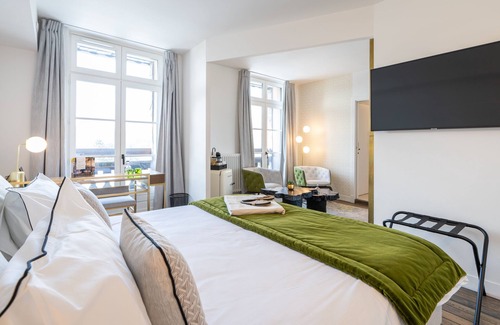 Pennedepie Hotel | Les Jardins de Coppelia