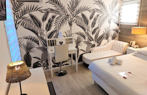 Bormes-Les-Mimosas Hotel | Les Jardins de Bormes, adult-only hotel with sauna & jacuzzi