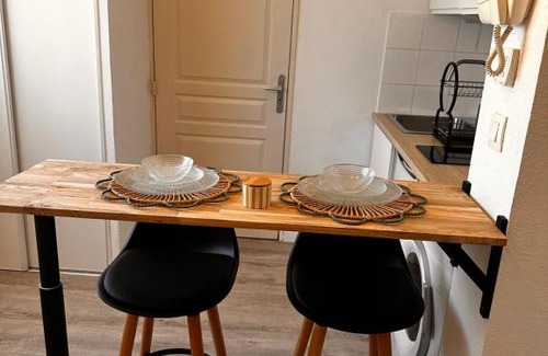Santy - La Plaine Apartment | Les Jardins de Rastel Studio