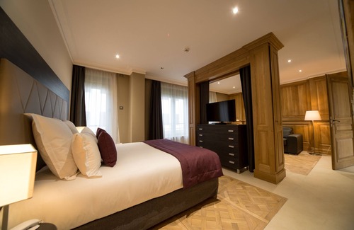 Saint-Cloud Hotel | Les Jardins de Saint-Cloud