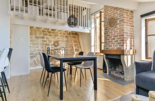 Old Lyon Apartment | Les jardins du Gourguillon