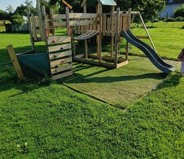 Digoin Apartment | Les Jardins Ducarouge 3 climatisé