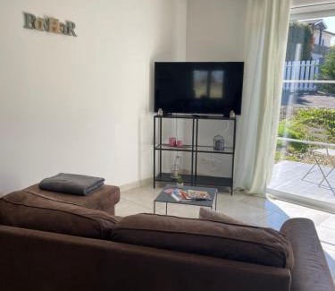 Saint-Aubin-de-Branne House | Les jardins de jodie