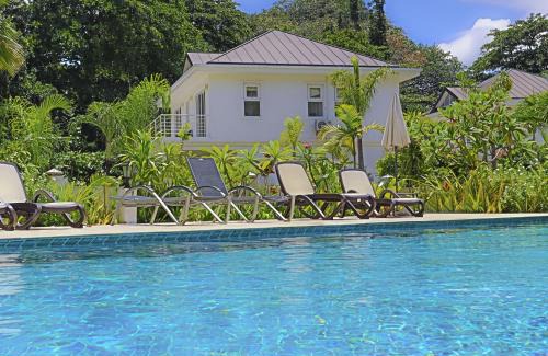 Beau Vallon Villa | Les Jolies Eaux Villa - Chateau Elysium