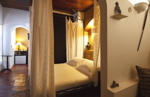 Cartagena Walled City Bed & Breakfast | Les Lezards B&B