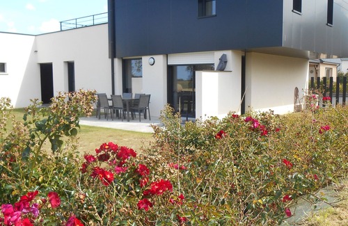 Tregon House | Les Libertais between sea and countryside
