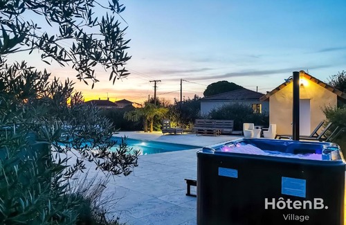 Panazol House | "Les Lièvres" House Air-conditioned Relaxation Oasis with Pool & Jacuzzi