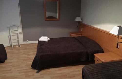Deux Rivieres Hotel | Les Lilas Des Deux Ponts