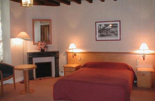 Deux Rivieres Hotel | Les Lilas Des Deux Ponts