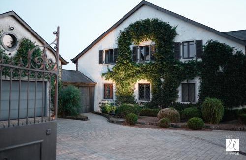 Stavelot Cabin | Les 'LL' Rivage