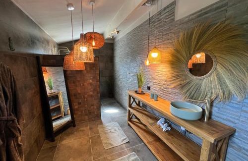 Bouzigues Bed & Breakfast | Les Lofts de Bouzigues - Jacuzzi privé - Plage 350m
