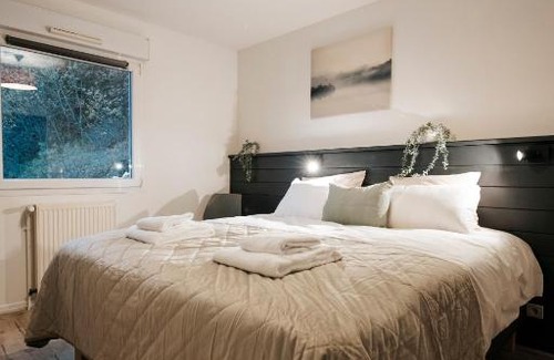 Crozet Hotel | Les Loges du Léman