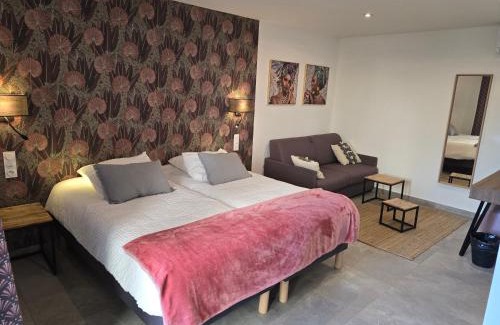 Cabrieres-d'Avignon Hotel | Les Loges du Luberon