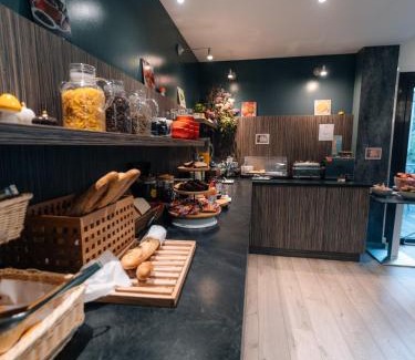 Aix-les-Bains City Center Apartment | Les Loges du Park