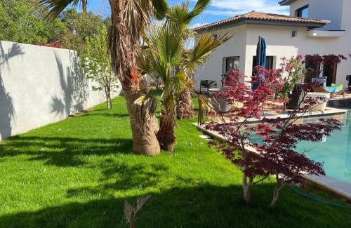 Cessenon-sur-Orb House | Les Loges Florales - Logements à proximité de la rivière Réals