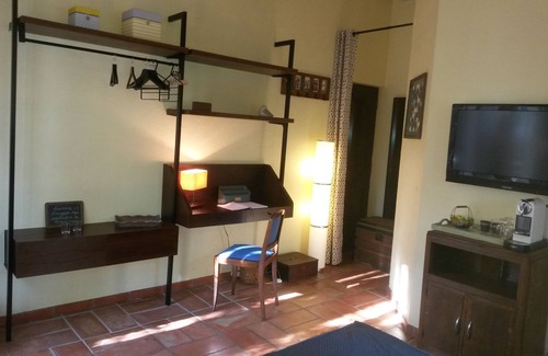Roquebrune-sur-Argens Bed & Breakfast | Les Mayombes