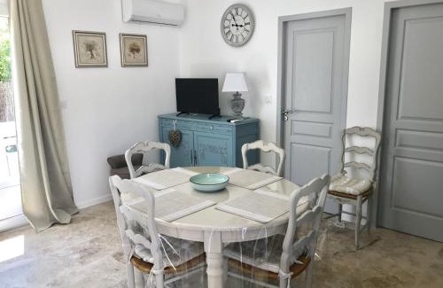 Arpaillargues-et-Aureillac House | Les Mazets et Spa D'Uzes