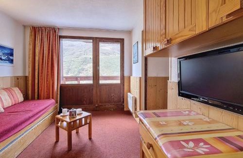 Les Bruyeres Apartment | Les Menuires: Appartement 2 pièces, 4 pers, balcon, Wifi, parking - FR-1-344-1225