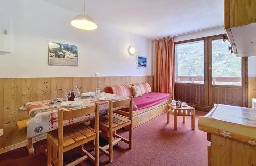 Les Bruyeres Apartment | Les Menuires: Appartement 2 pièces, 4 pers, balcon, Wifi, parking - FR-1-344-1225