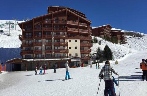 Les Bruyeres Apartment | Les Menuires - Joli 3 pièces, 6 pers, pied des pistes, parking gratuit - FR-1-178-166