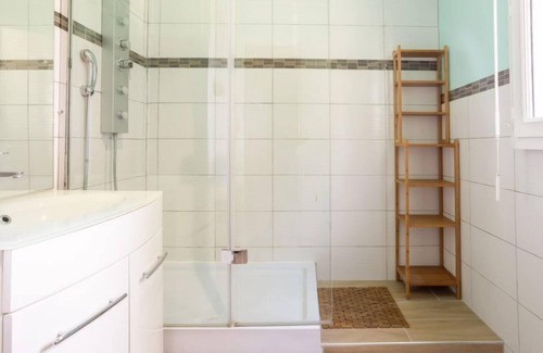 Saint-Remy-des-Landes House | Les mielles by Interhome