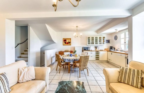 Grimaud House | Les Migraniers by Interhome