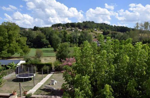 Saint-Germain-du-Salembre House | Les Mille Et Une Collines
