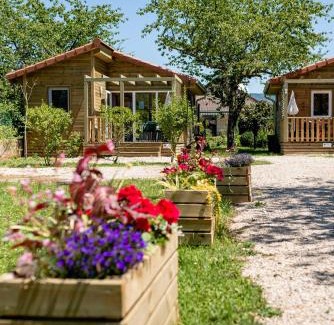 Amberieu-en-Bugey House | Les minis homes du Bugey - Eco-lodge Nature ,un refuge en hyper centre