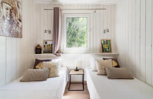 Amberieu-en-Bugey House | Les minis homes du Bugey - Eco-lodge Nature ,un refuge en hyper centre