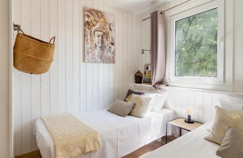 Amberieu-en-Bugey House | Les minis homes du Bugey - Eco-lodge Nature ,un refuge en hyper centre