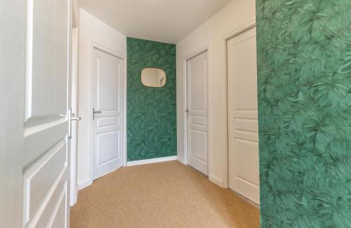 Cour-Cheverny House | Les Oberlins 2 Appartements, Cour, BBQ & Parking