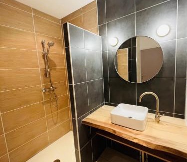 Le Chambon-sur-Lignon Apartment | "Les Oiseaux" avec terrasse, parking, duplex