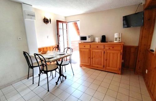 La Chapelle-en-Valgodemard Apartment | Les Oulles 12 - Centre ville - WIFI - Terrasse