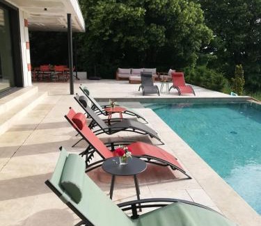 Mortagne-sur-Gironde Villa | Les Palissières