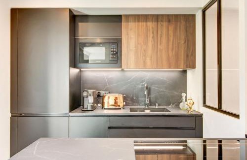 Gairaut Apartment | Les Palmiers 4pers WIFI AC