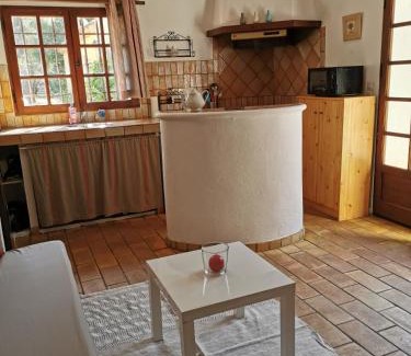 Flassans-sur-Issole House | LES PAPILLONS